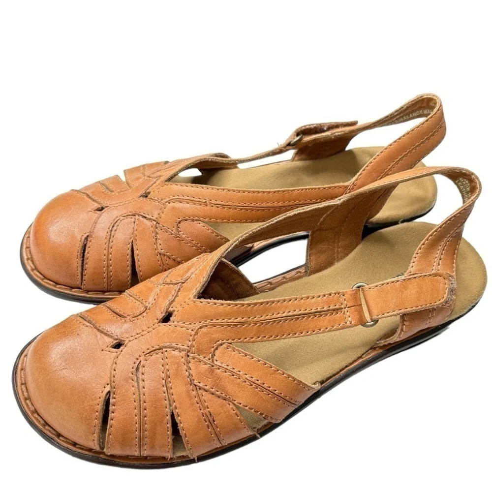 Clarks Bendables Size 7 Wide Slingback Adjustable Sandals Comfort Shoes